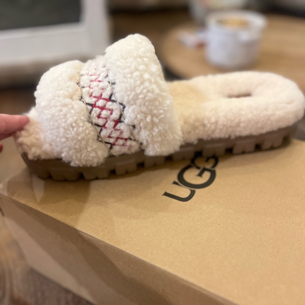 UGG Cozetta Braid Slippers